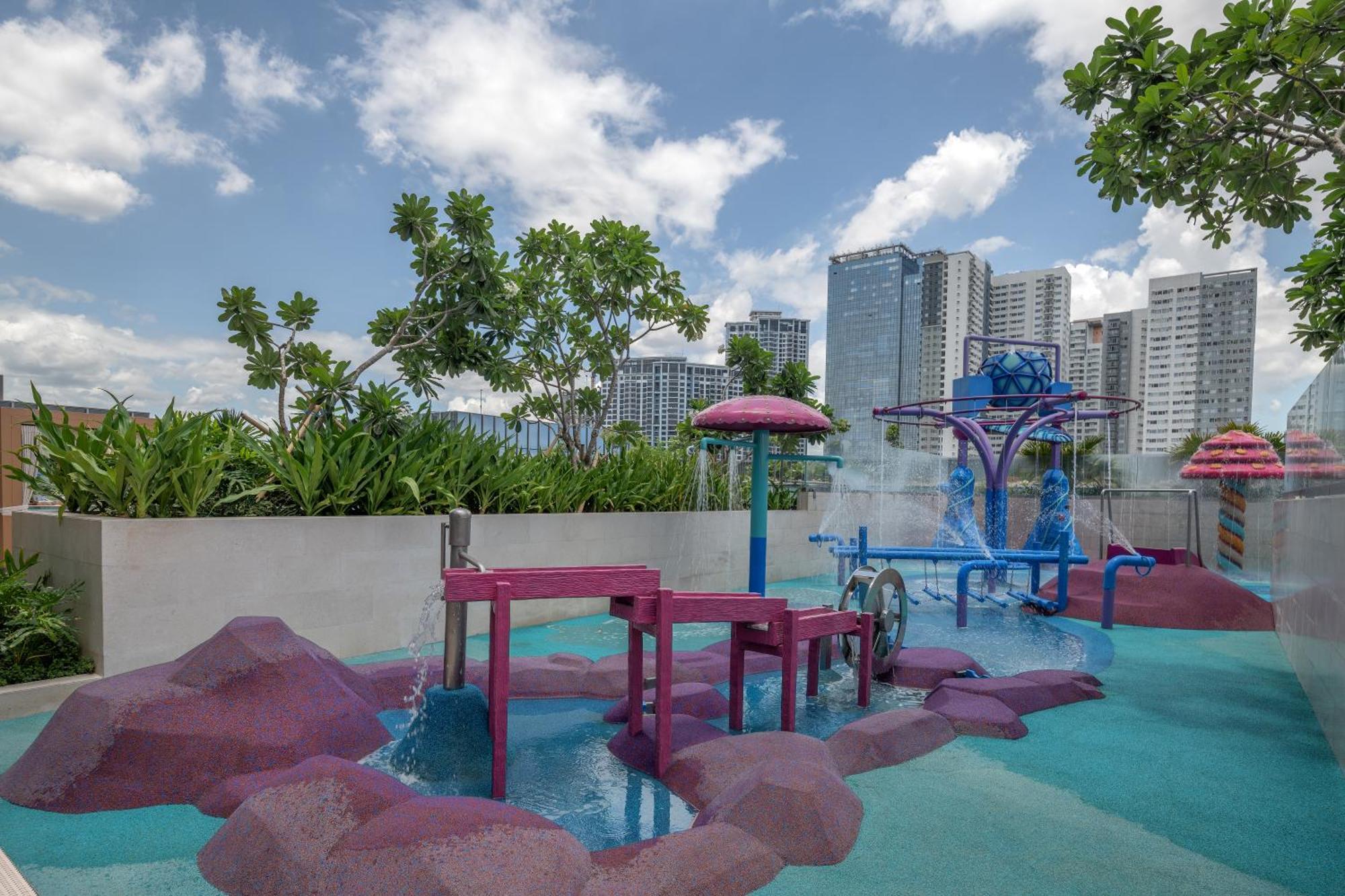Solaire Resort North Quezon City Dış mekan fotoğraf